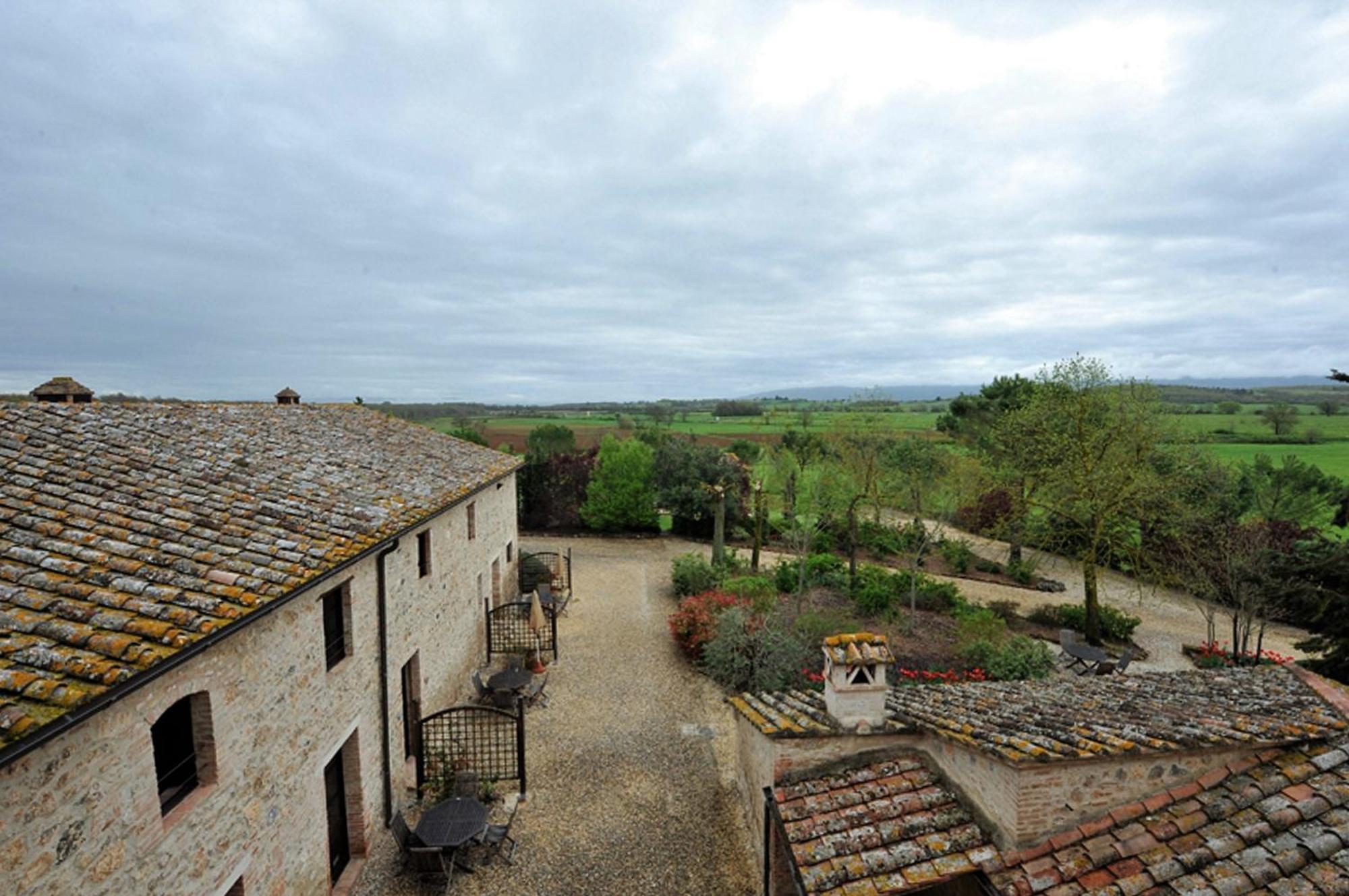 Fattoria Agriturismo Nerbona Vila Casole dʼElsa Exterior foto